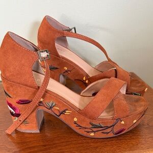 Embroidered Tan Platform Sandals